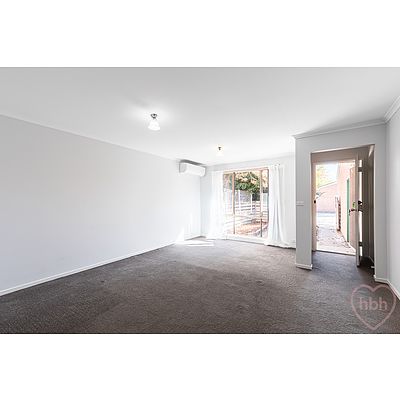 20/70 Madigan Street, Hackett ACT 2602