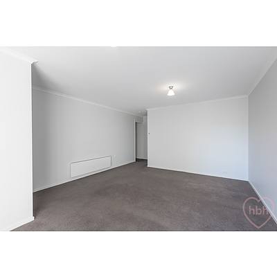 20/70 Madigan Street, Hackett ACT 2602