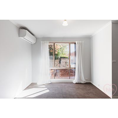 20/70 Madigan Street, Hackett ACT 2602