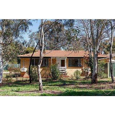 41 Bettington Circuit, Charnwood ACT 2615