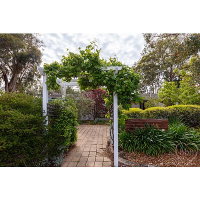 48 Crozier Circuit, Kambah ACT 2902
