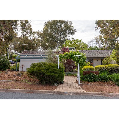 48 Crozier Circuit, Kambah ACT 2902