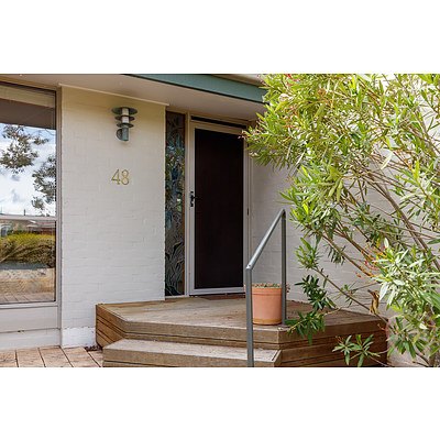 48 Crozier Circuit, Kambah ACT 2902