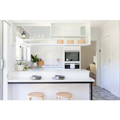 17 Molloy Crescent, Cook ACT 2614