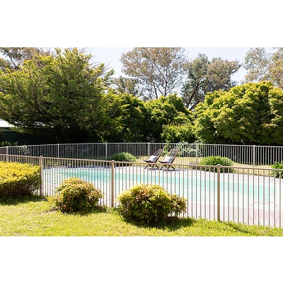 17 Molloy Crescent, Cook ACT 2614