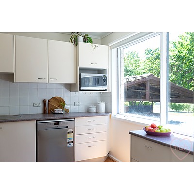 6 Geeves Court, Charnwood ACT 2615