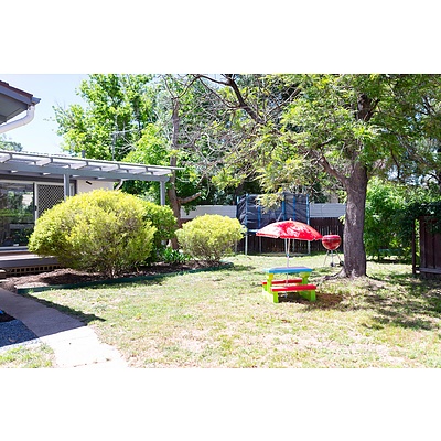 6 Geeves Court, Charnwood ACT 2615