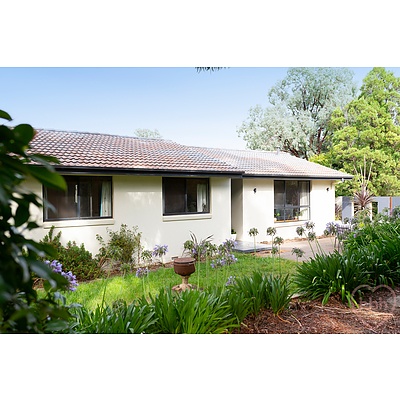 15 Berghofer Court, Charnwood ACT 2615