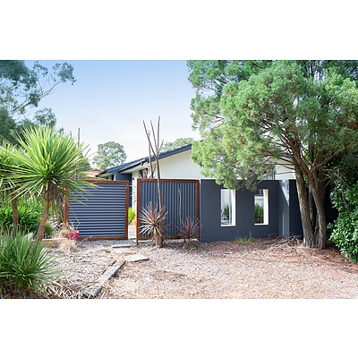 15 Berghofer Court, Charnwood ACT 2615