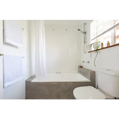 3/8 Jalanga Crescent, Aranda ACT 2614