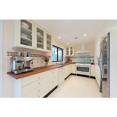 13 Tipping Place, McKellar ACT 2617