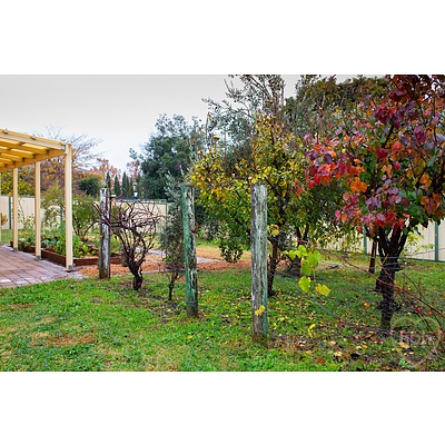 13 Tipping Place, McKellar ACT 2617
