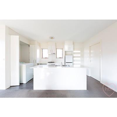 5/10 Clark Close, Spence ACT 2615