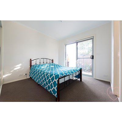 5/10 Clark Close, Spence ACT 2615