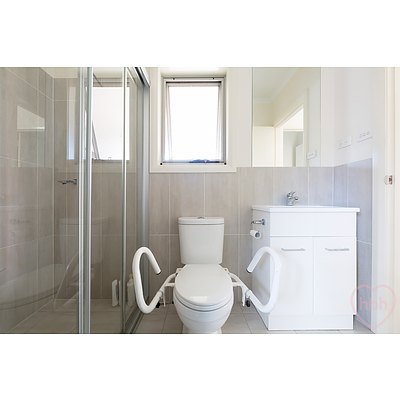 5/10 Clark Close, Spence ACT 2615