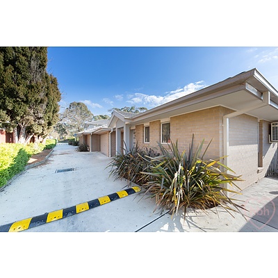 5/10 Clark Close, Spence ACT 2615