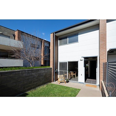 73/299 Flemington Road, Franklin ACT 2913