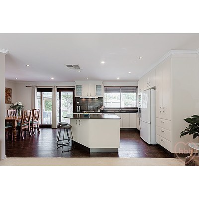 3 Beach Place, Holt ACT 2615