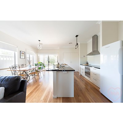 38 Elizabeth Jolley Crescent, Franklin ACT 2913