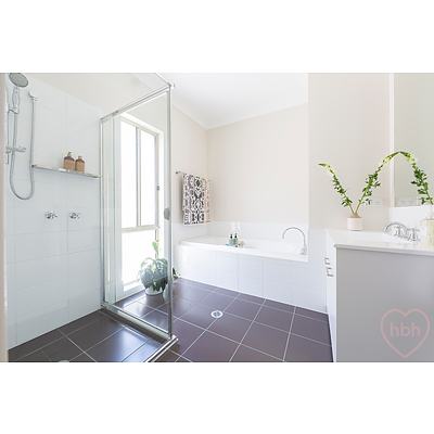 38 Elizabeth Jolley Crescent, Franklin ACT 2913