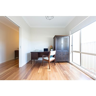 38 Elizabeth Jolley Crescent, Franklin ACT 2913