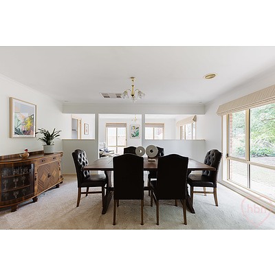 10 Buckmaster Crescent, Dunlop ACT 2615