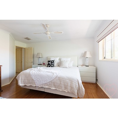 10 Buckmaster Crescent, Dunlop ACT 2615