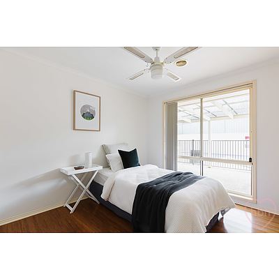 10 Buckmaster Crescent, Dunlop ACT 2615