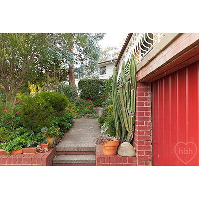 8 Vest Place, Weetangera ACT 2614