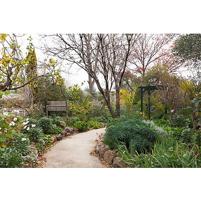 8 Vest Place, Weetangera ACT 2614