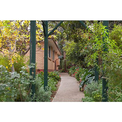 8 Vest Place, Weetangera ACT 2614