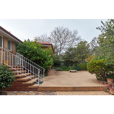 8 Vest Place, Weetangera ACT 2614