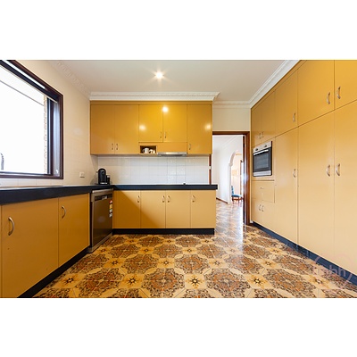 17 Bainton Crescent, Melba ACT 2615