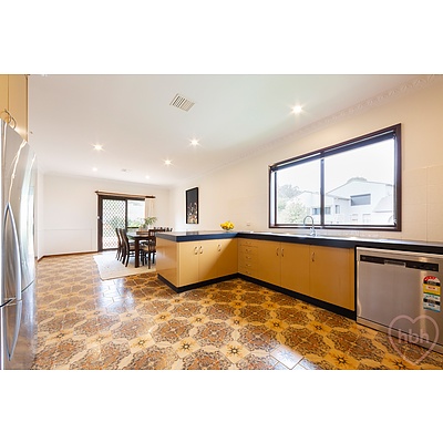17 Bainton Crescent, Melba ACT 2615