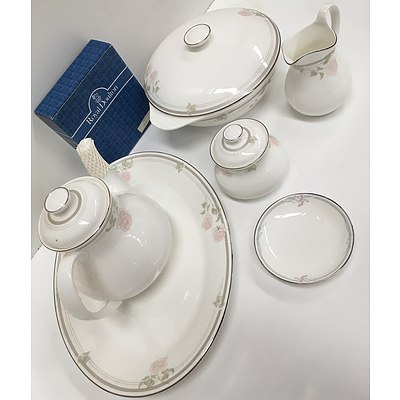 Royal Doulton Mixed Serving Set - 6 Piece