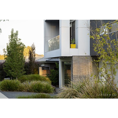 42 Quinane Avenue, Forde ACT 2914