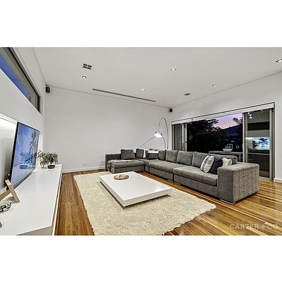 42 Quinane Avenue, Forde ACT 2914