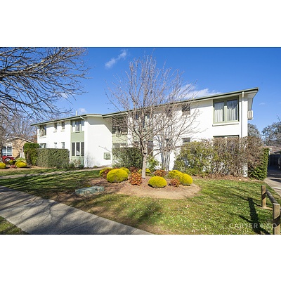 8/64 Knox Street, Watson ACT 2602