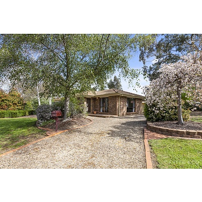 2 Meacham Place, McKellar ACT 2617