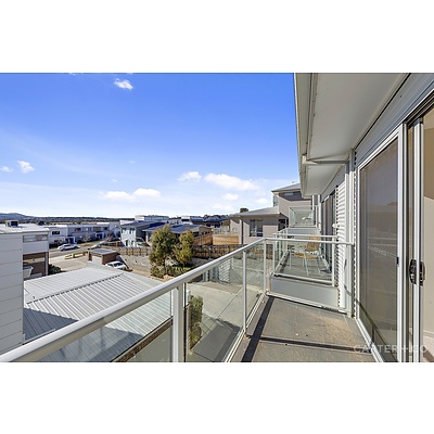 34 Toorale Terrace, Lawson ACT 2617