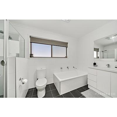 49 McGovern Street, Casey ACT 2913