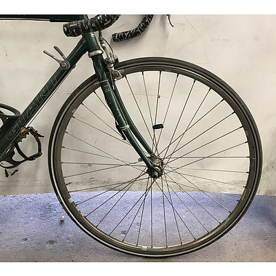 Giant Kronos Road Bike