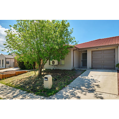 25 Constance Stone Street, Macgregor ACT 2615