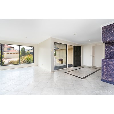 4 Brennan Court, Jerrabomberra NSW 2619