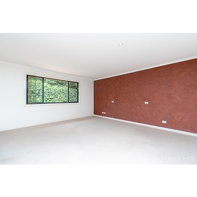 4 Brennan Court, Jerrabomberra NSW 2619