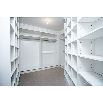 4 Brennan Court, Jerrabomberra NSW 2619