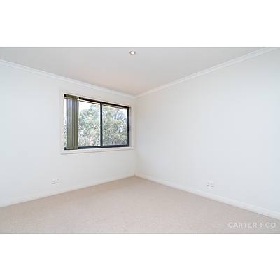 4 Brennan Court, Jerrabomberra NSW 2619