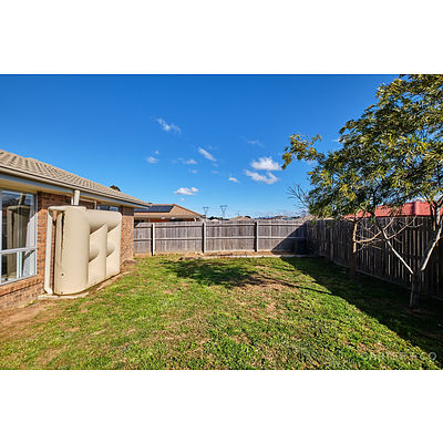 230 Macfarlane Burnet Avenue, Macgregor ACT 2615