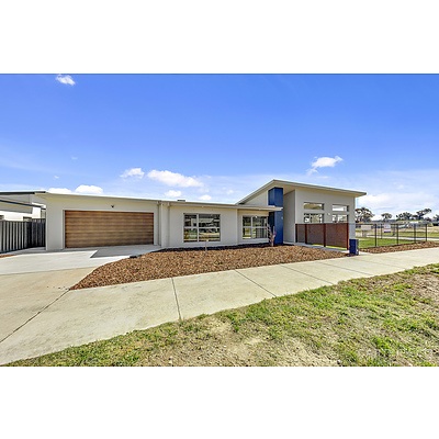 73 Dunnart Circuit, Throsby ACT 2914