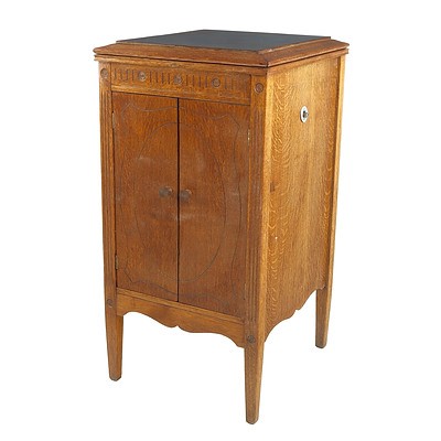 Oak Gramophone Cabinet with Rexonola Gramophone
